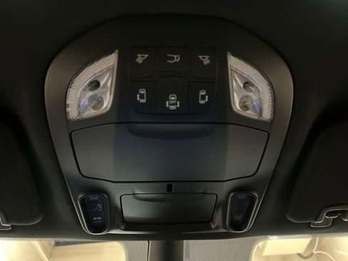 New 2027 Chrysler Pacifica Limited w/ S Appearance Package FWD image 24