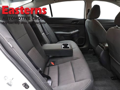 Used 2025 Nissan Altima 2.5 SV FWD image 23