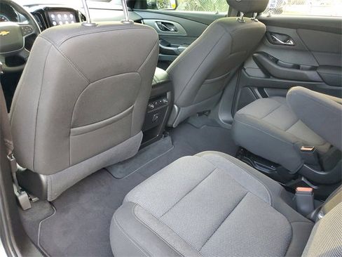 Certified 2023 Chevrolet Traverse LT image 14