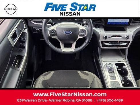 Used 2023 Ford Explorer XLT RWD image 6