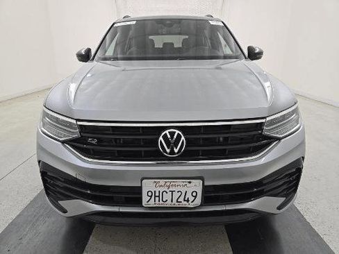 Used 2023 Volkswagen Tiguan SE R-Line image 21