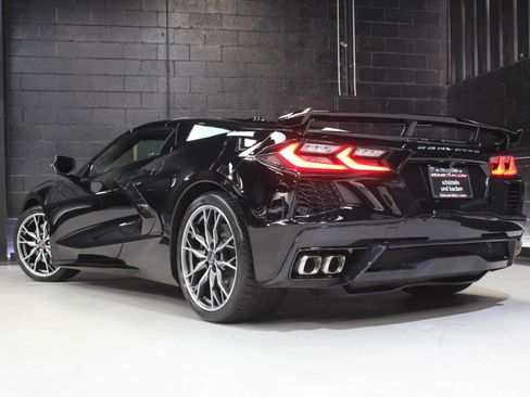 Used 2025 Chevrolet Corvette Stingray Preferred Conv w/ Z51 Performance Package image 15