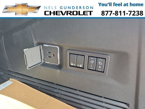 New 2026 Chevrolet Suburban High Country image 18