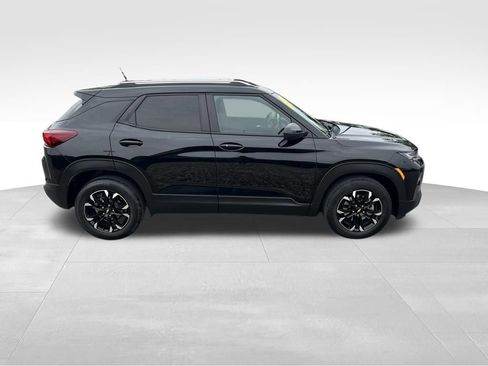 Used 2022 Chevrolet TrailBlazer LT w/ Convenience Package FWD image 8