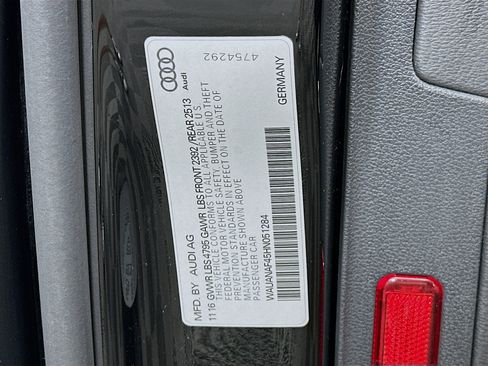 Used 2017 Audi A4 2.0T Premium image 12