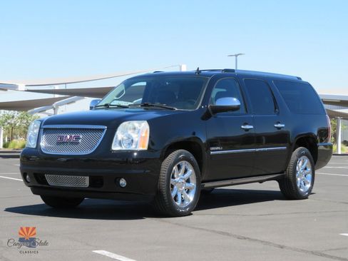 Used 2011 GMC Yukon XL Denali AWD/4WD image 8