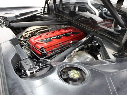 Used 2022 Chevrolet Corvette Stingray Coupe w/ 1LT image 13