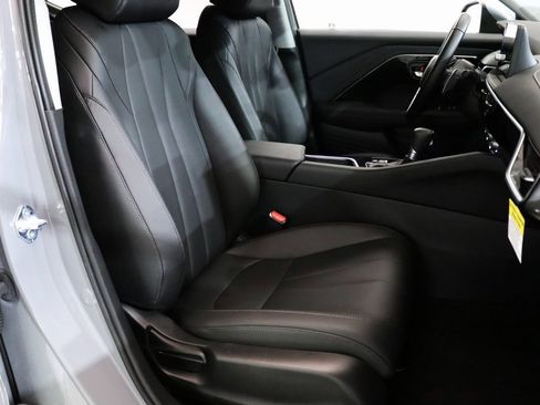 Used 2025 Acura ADX AWD image 13