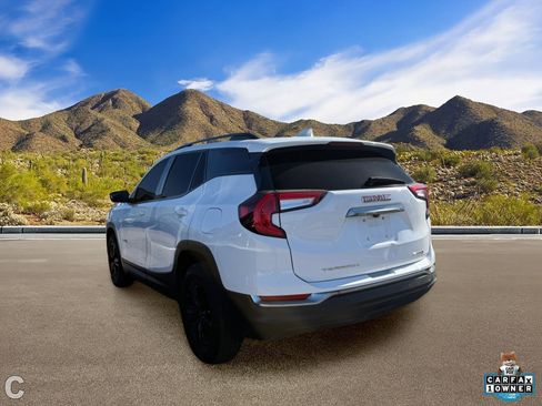 Used 2024 GMC Terrain AT4 w/ Tech Package AWD/4WD image 3