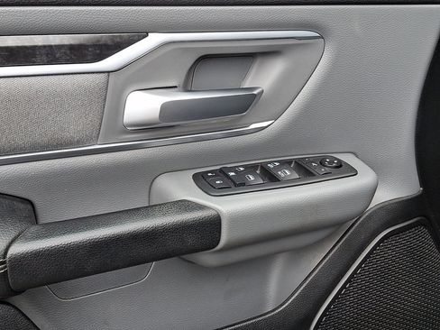 Used 2019 RAM 1500 Big Horn AWD/4WD image 19