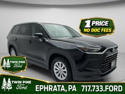 Used 2025 Toyota Grand Highlander AWD image 1