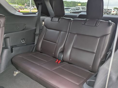Used 2025 Ford Explorer Platinum w/ LUX Leather Package AWD/4WD image 13