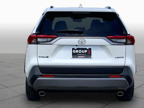Used 2019 Toyota RAV4 Limited FWD image 5