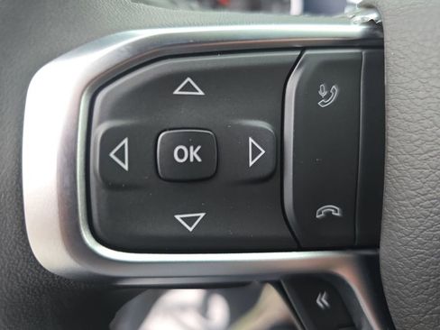 New 2026 RAM 1500 4x4 Crew Cab image 17