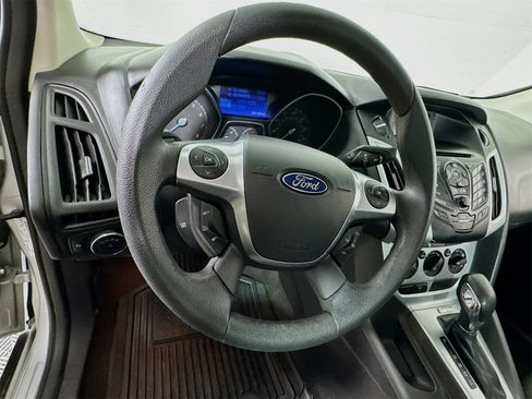 Used 2013 Ford Focus SE image 9