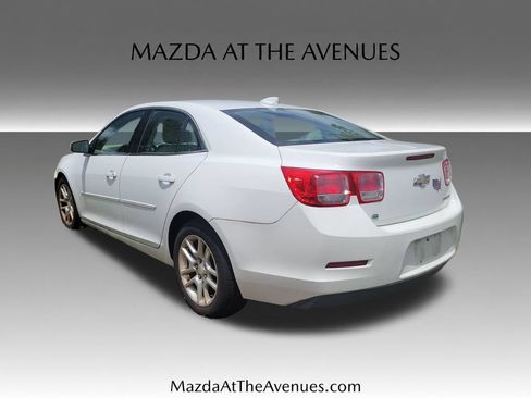 Used 2015 Chevrolet Malibu LT w/ Power Convenience Package FWD image 14