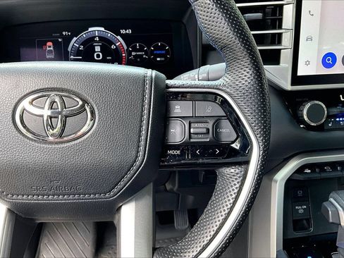 Used 2024 Toyota Tundra Platinum AWD/4WD image 11