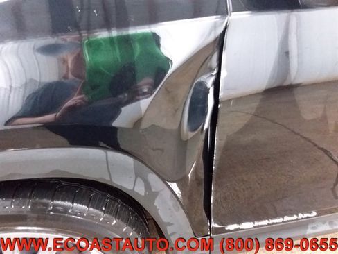 Used 2023 GMC Terrain SLT image 20