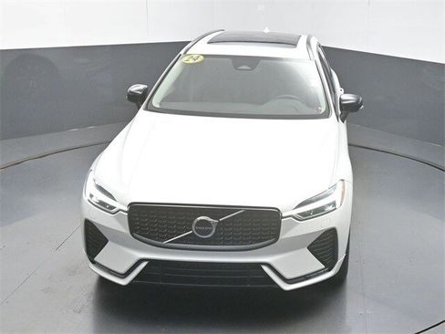 Certified 2024 Volvo XC60 B5 Core image 44