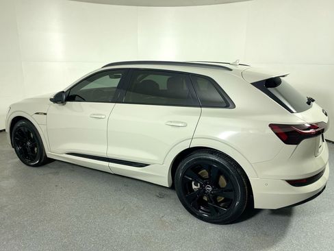 Certified 2021 Audi e-tron Premium w/ Convenience Plus Package image 32