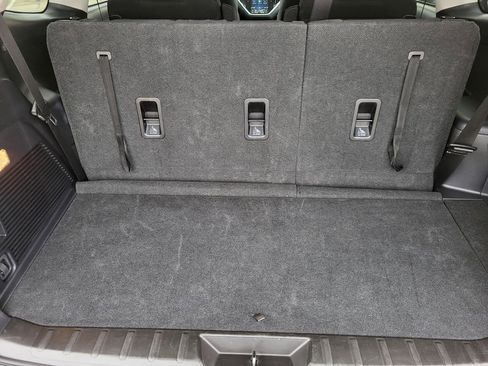 Certified 2024 Subaru Ascent Premium w/ Convenience Package image 10