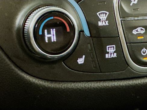 Used 2023 Chevrolet Equinox LT AWD/4WD image 4