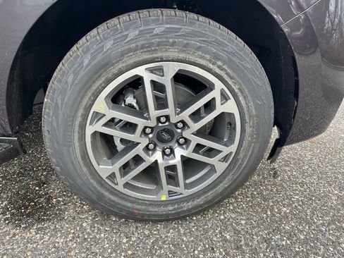 New 2025 Ford Expedition Max Active image 29