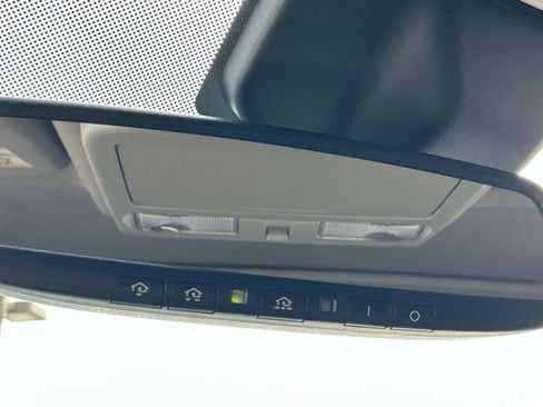 Used 2022 Nissan Frontier SV w/ SV Premium Package image 26