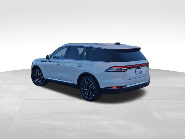 New 2027 Lincoln Aviator Reserve AWD/4WD image 4