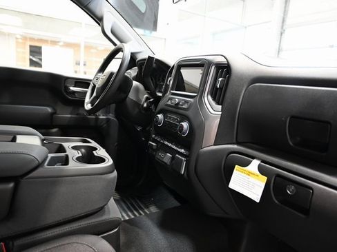 New 2026 Chevrolet Silverado 1500 Custom Trail Boss w/ LPO, Dark Essentials Package image 14