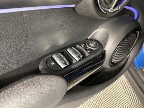 Certified 2024 MINI Cooper S image 11