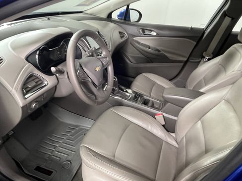 Used 2016 Chevrolet Cruze Premier image 9