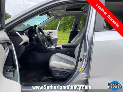 Used 2023 Toyota RAV4 Limited image 16