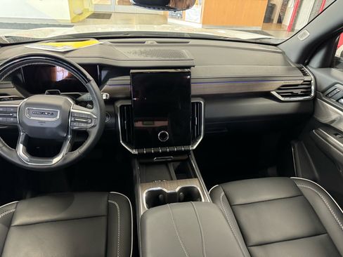 Used 2025 GMC Acadia Denali w/ Super Cruise Package AWD/4WD image 15