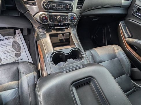 Used 2019 Chevrolet Suburban LT AWD/4WD image 22