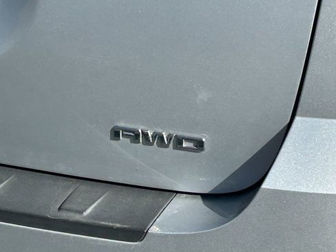 Used 2010 GMC Terrain SLE image 4