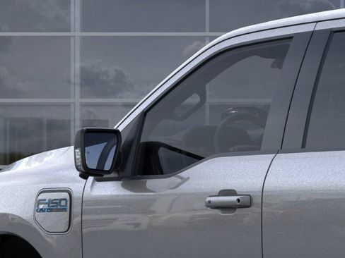 New 2025 Ford F150 Lightning Flash image 20