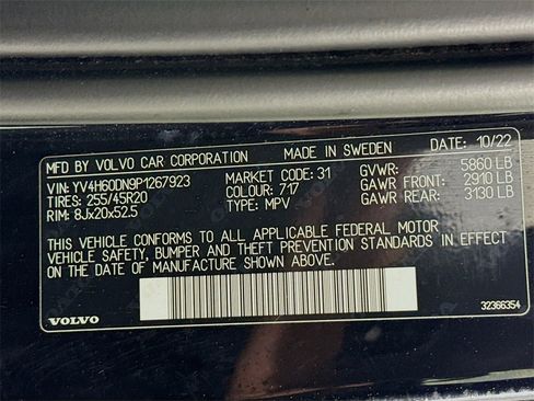 Used 2023 Volvo XC60 T8 Plus image 31