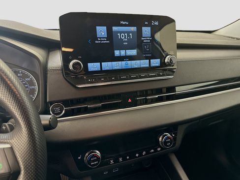 Used 2024 Mitsubishi Outlander SE image 26