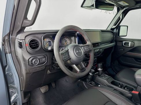 Used 2024 Jeep Wrangler Rubicon image 9