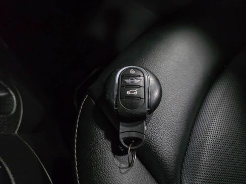 Used 2017 MINI Cooper Convertible image 32