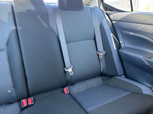 Used 2025 Nissan Versa SV image 35