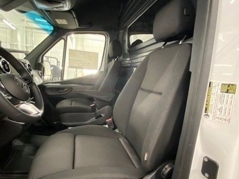 New 2025 Mercedes-Benz Sprinter 2500 image 13