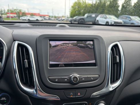 Used 2023 Chevrolet Equinox LT image 20