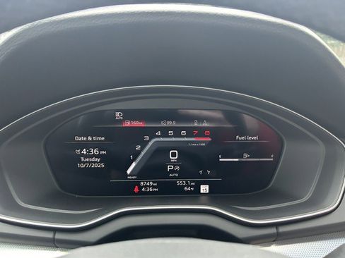 Certified 2025 Audi Q5 2.0T Premium Plus image 11