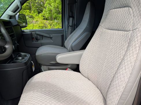 New 2026 Chevrolet Express 2500 RWD image 14