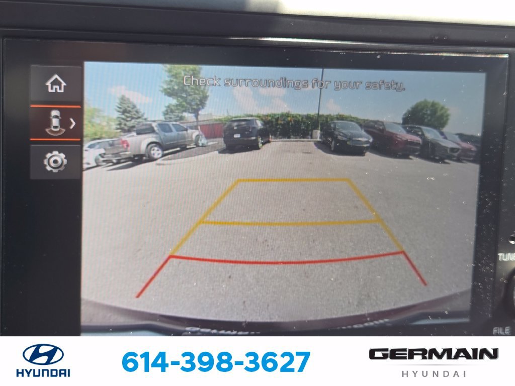 Used 2023 Kia Carnival LX FWD image 33