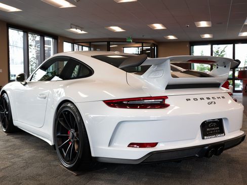 Used 2018 Porsche 911 GT3 image 19