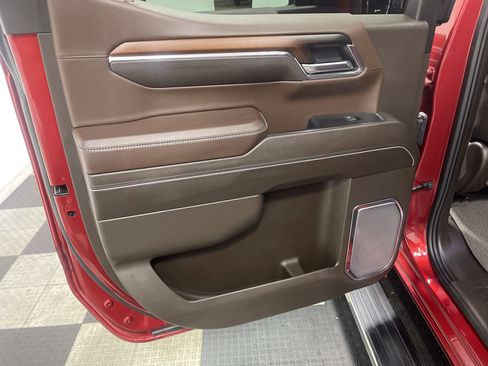 Used 2024 GMC Sierra 1500 Denali AWD/4WD image 17