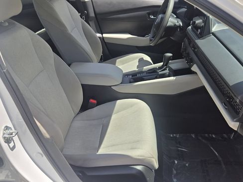 Used 2025 Honda Accord LX image 17